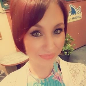 Meet your Posher, Darcie